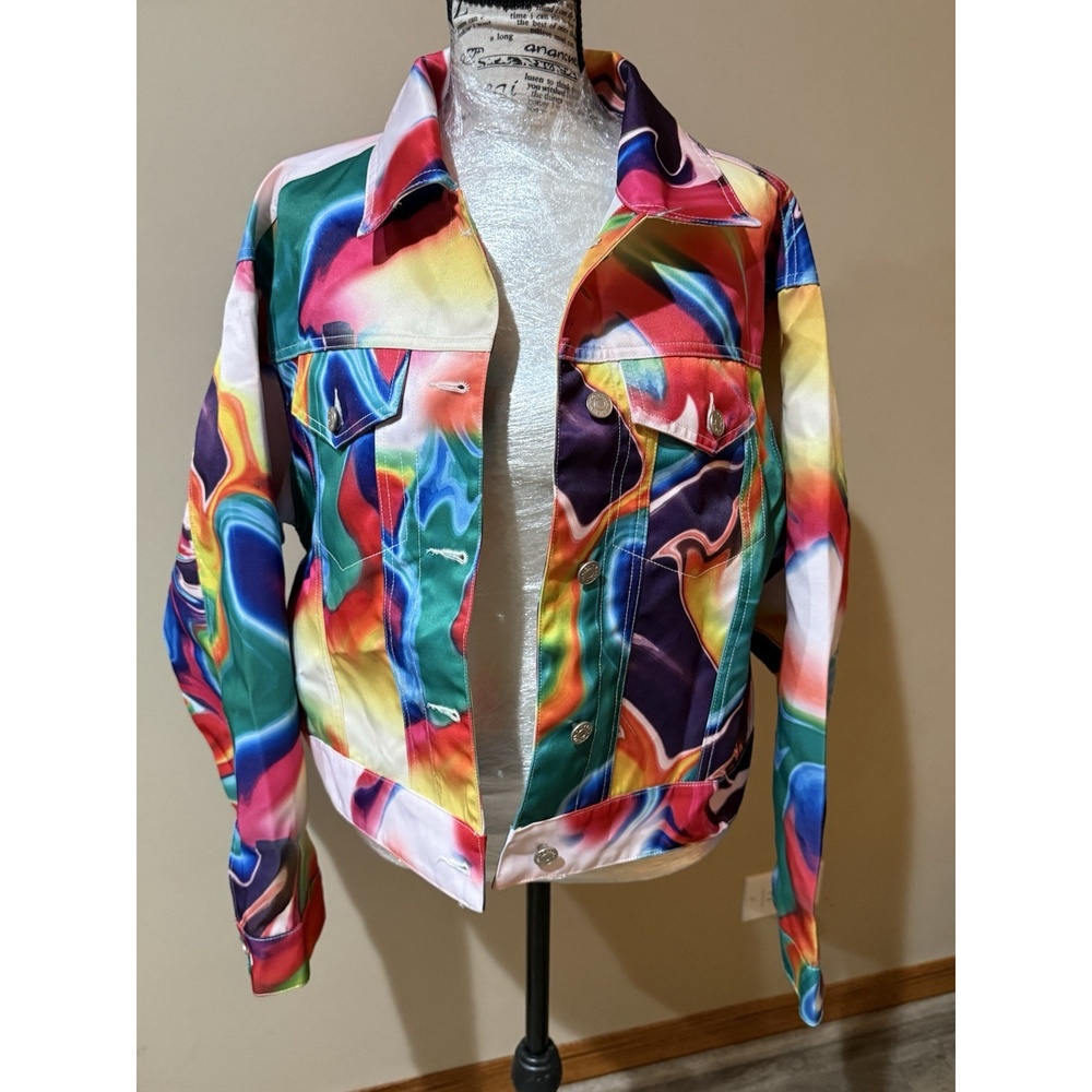 Azalea Wang Swirl Printed jacket Silky Shine.